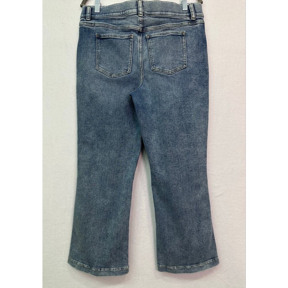 NWOT SPANX Denim Cropped Kick Flare Pull On Jeans Vintage Light Wash Size L - Picture 3 of 12
